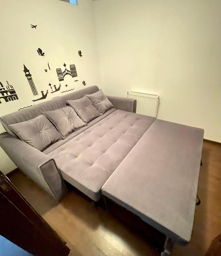 Home Sweet Home Chisinau Bagian luar foto
